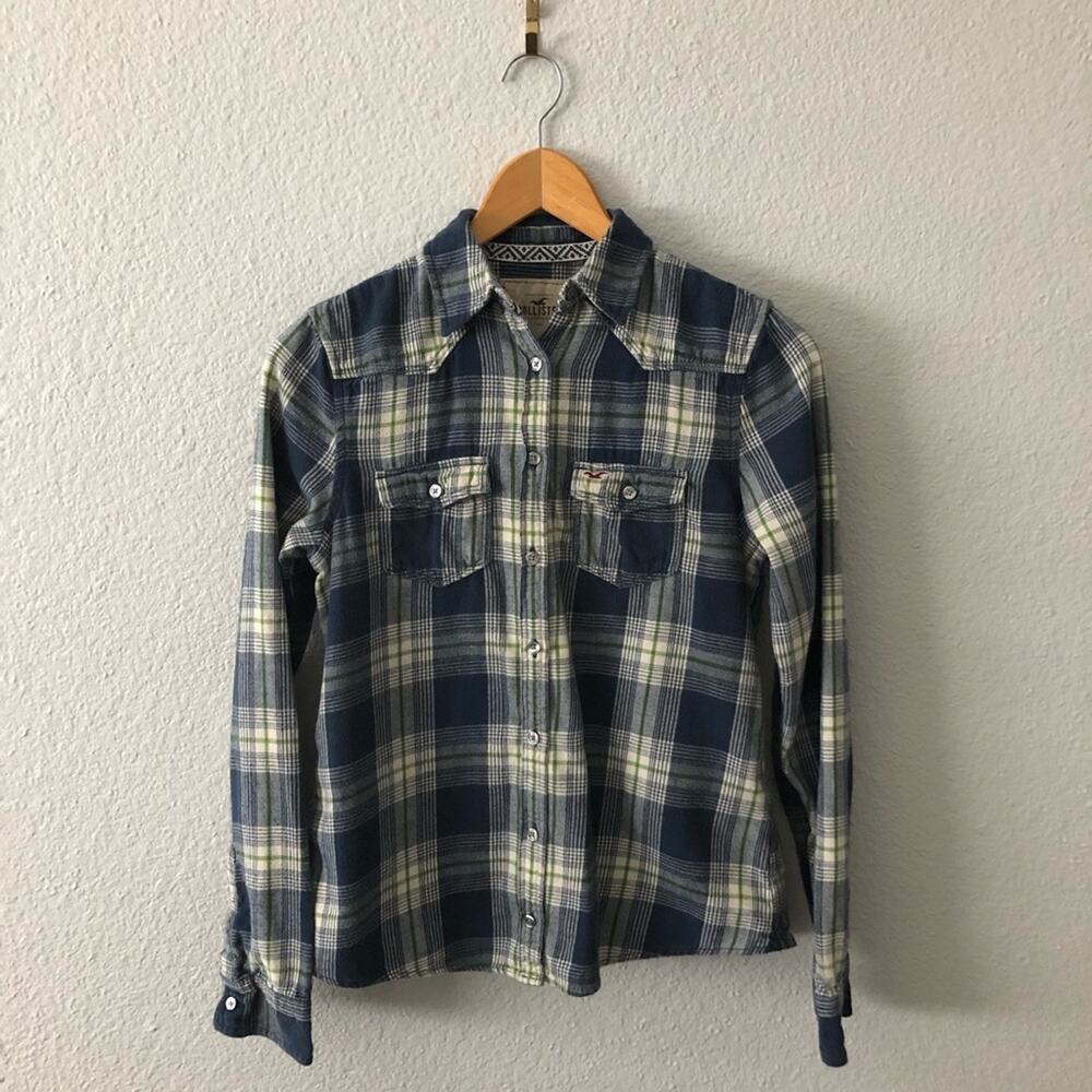 Hollister Blue & Green Plaid Flannel Button Up Top